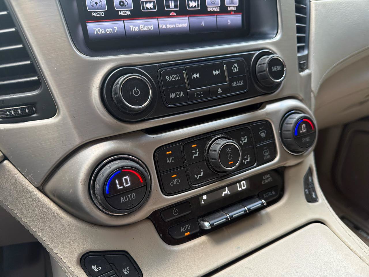 Used 2016 GMC Yukon Denali w/ Open Road Package AWD/4WD image 28