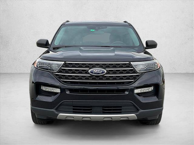 Used 2023 Ford Explorer XLT w/ Equipment Group 202A RWD image 3