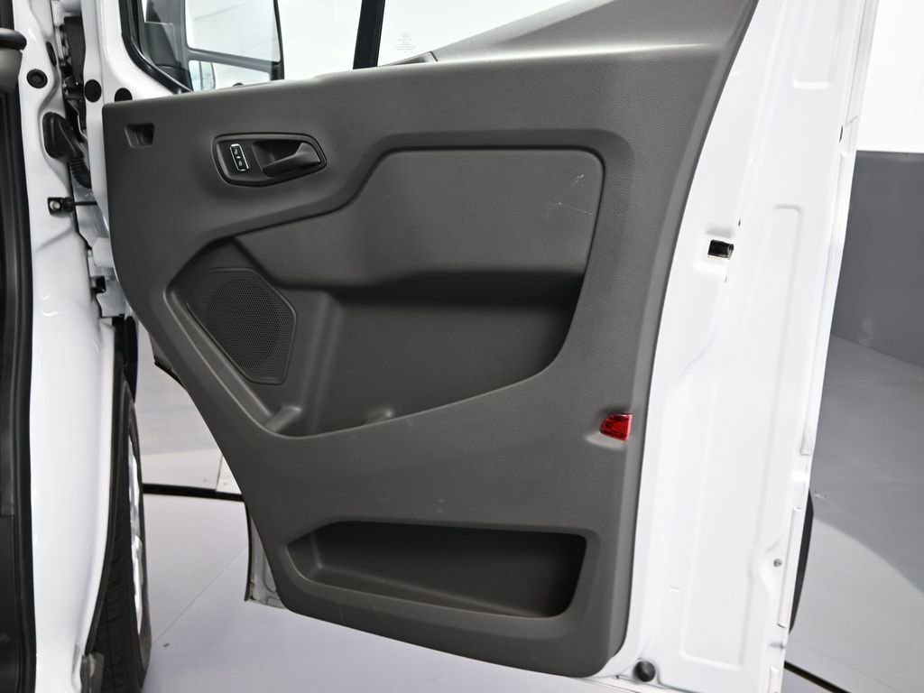 Used 2025 Ford Transit 350 XLT image 43
