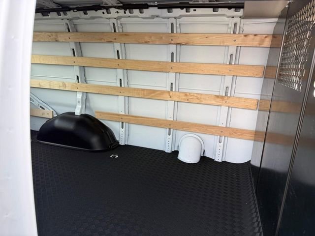 Used 2024 GMC Savana 2500 w/ Driver Convenience Package RWD image 8