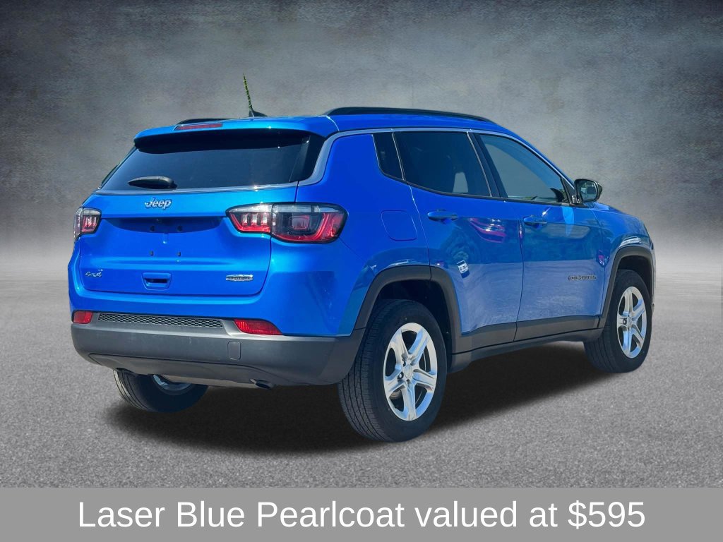 Used 2023 Jeep Compass Latitude w/ Convenience Group AWD/4WD image 4