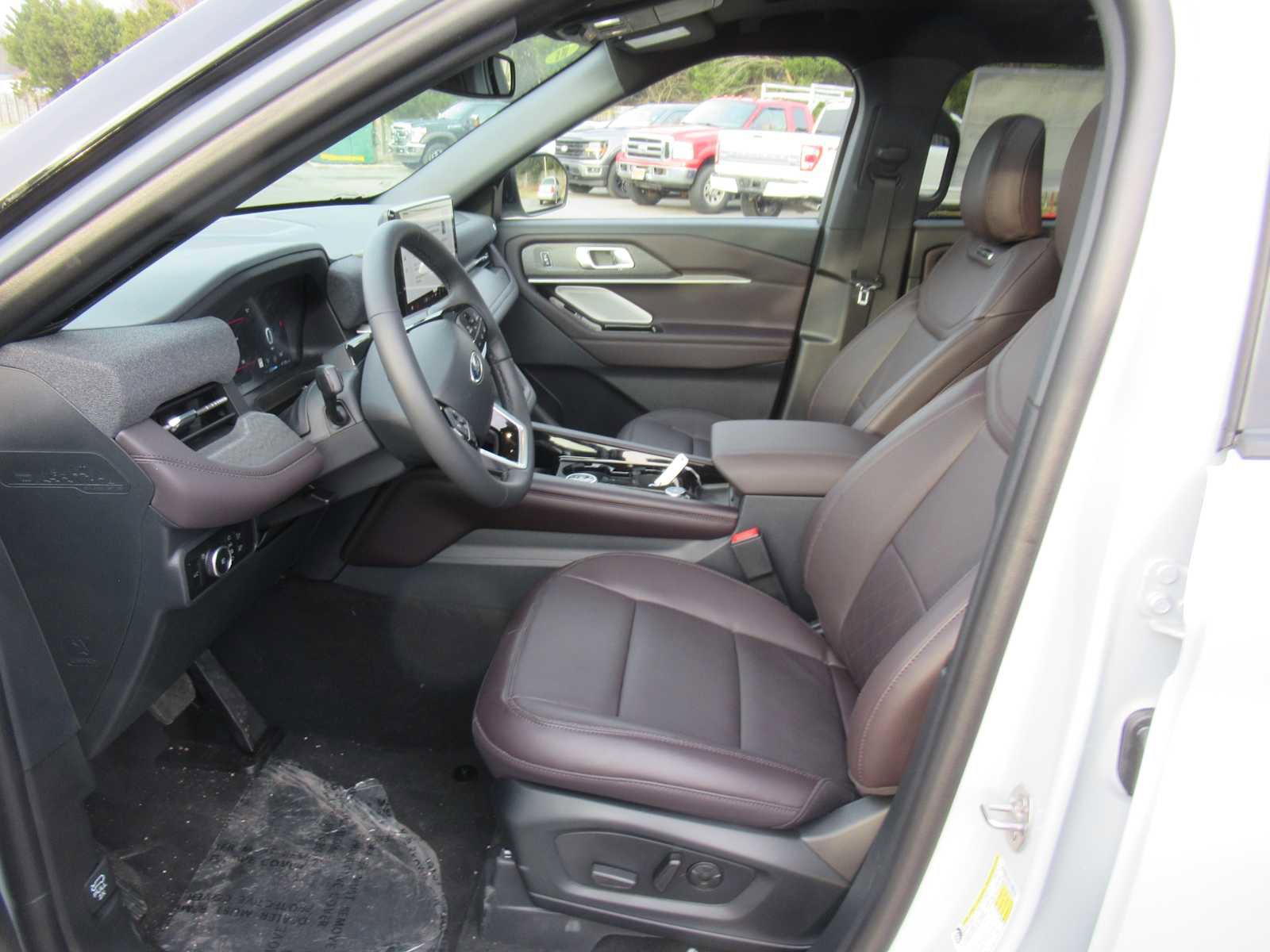 New 2026 Ford Explorer Platinum AWD/4WD image 11