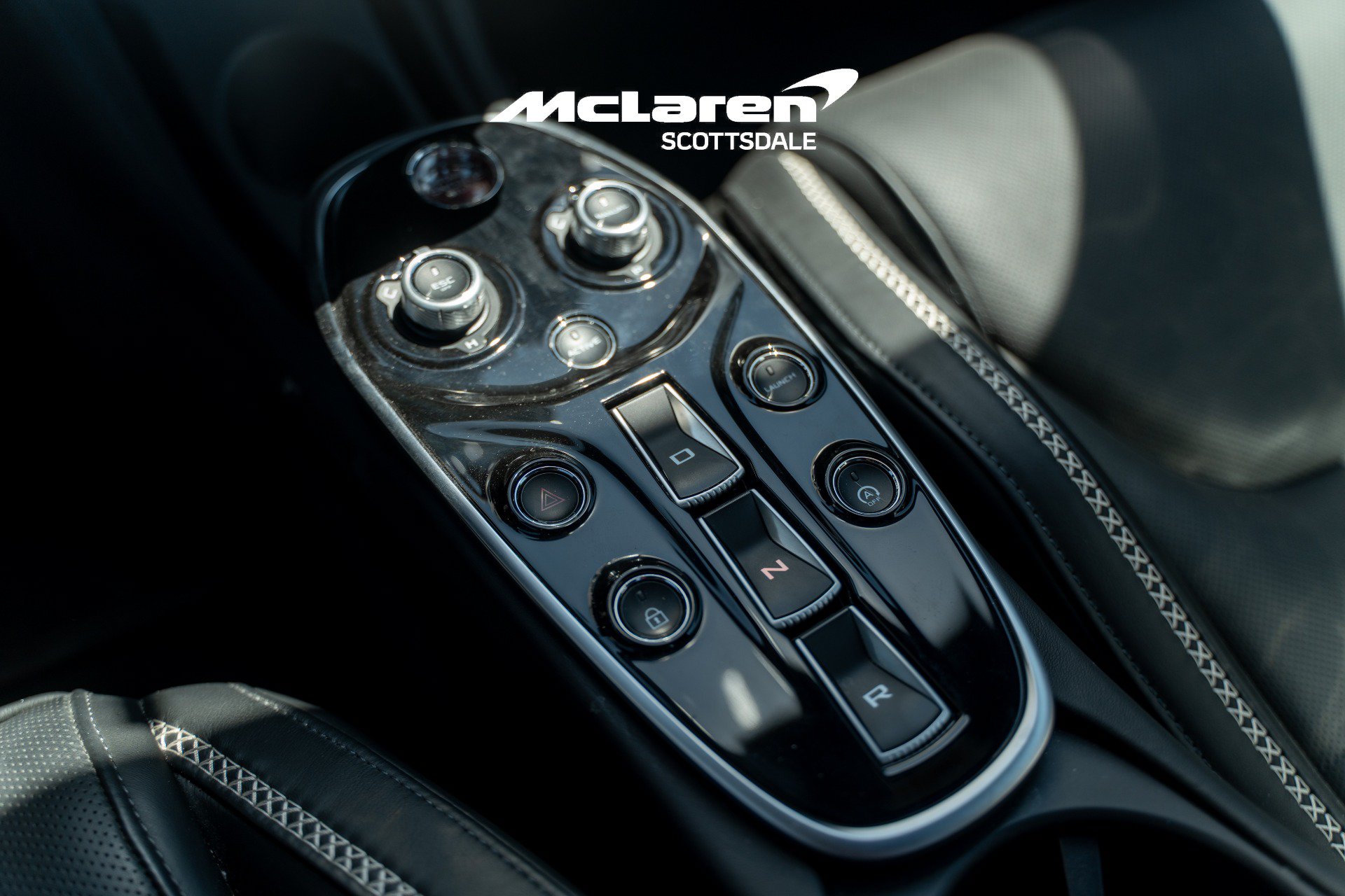 Used 2023 McLaren GT RWD image 16