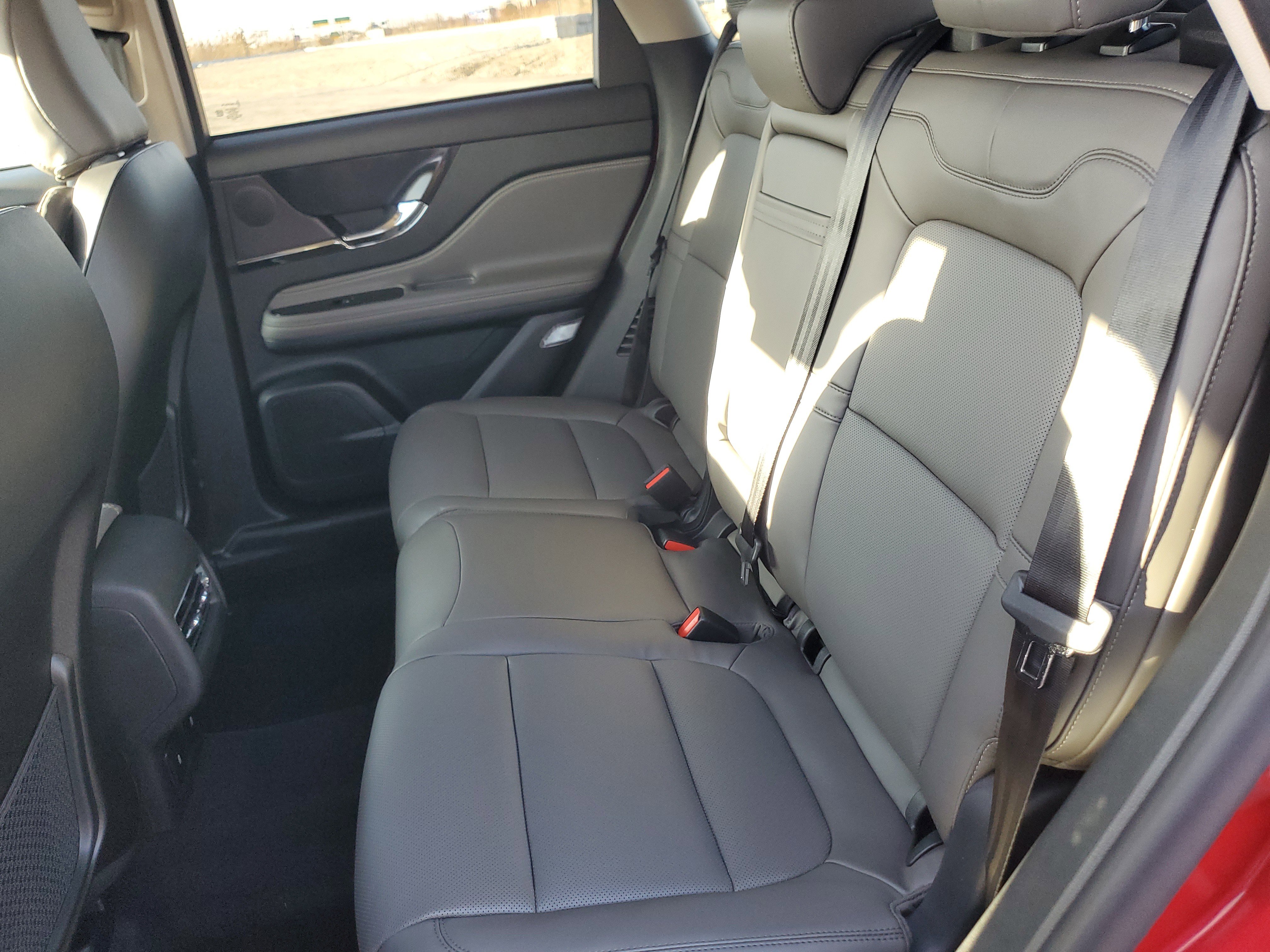 New 2026 Lincoln Corsair Premiere image 28