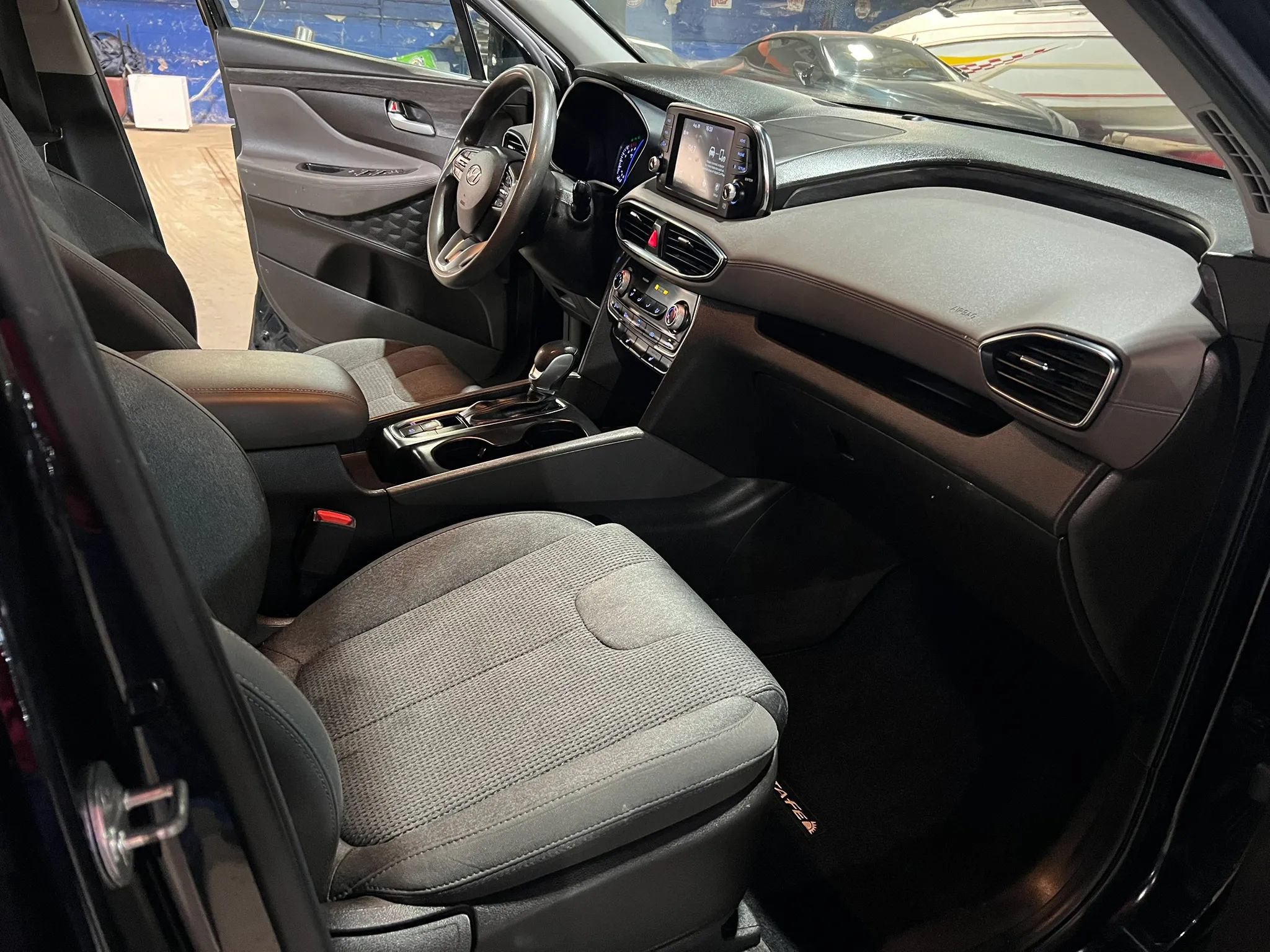 Used 2019 Hyundai Santa Fe SEL FWD image 15