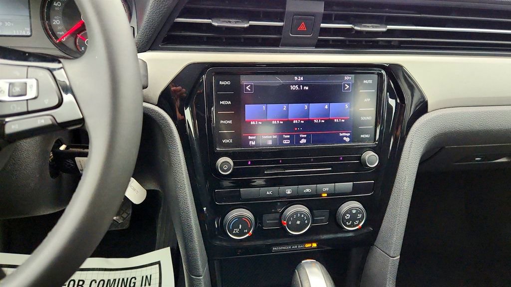 Used 2021 Volkswagen Passat 2.0T S image 17