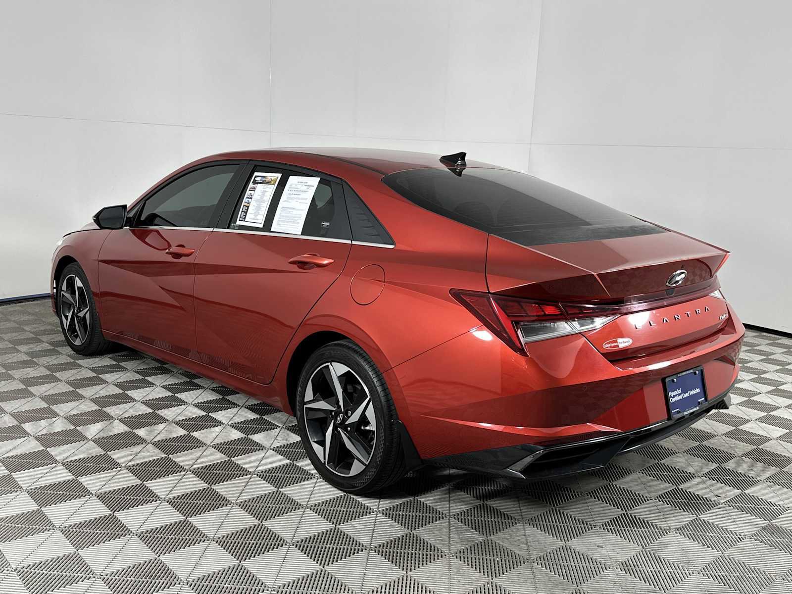 Certified 2022 Hyundai Elantra Limited image 6