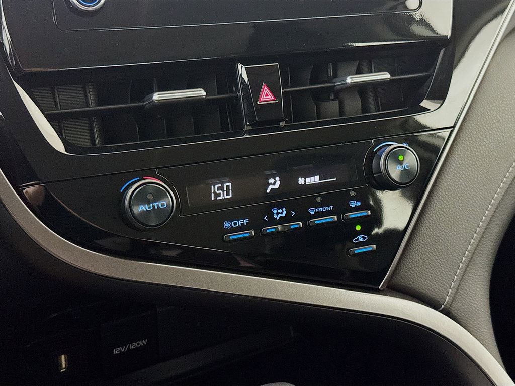 Used 2024 Toyota Camry SE FWD image 18