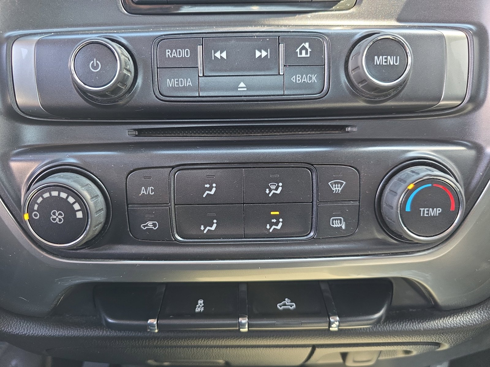 Used 2014 Chevrolet Silverado 1500 LT AWD/4WD image 30