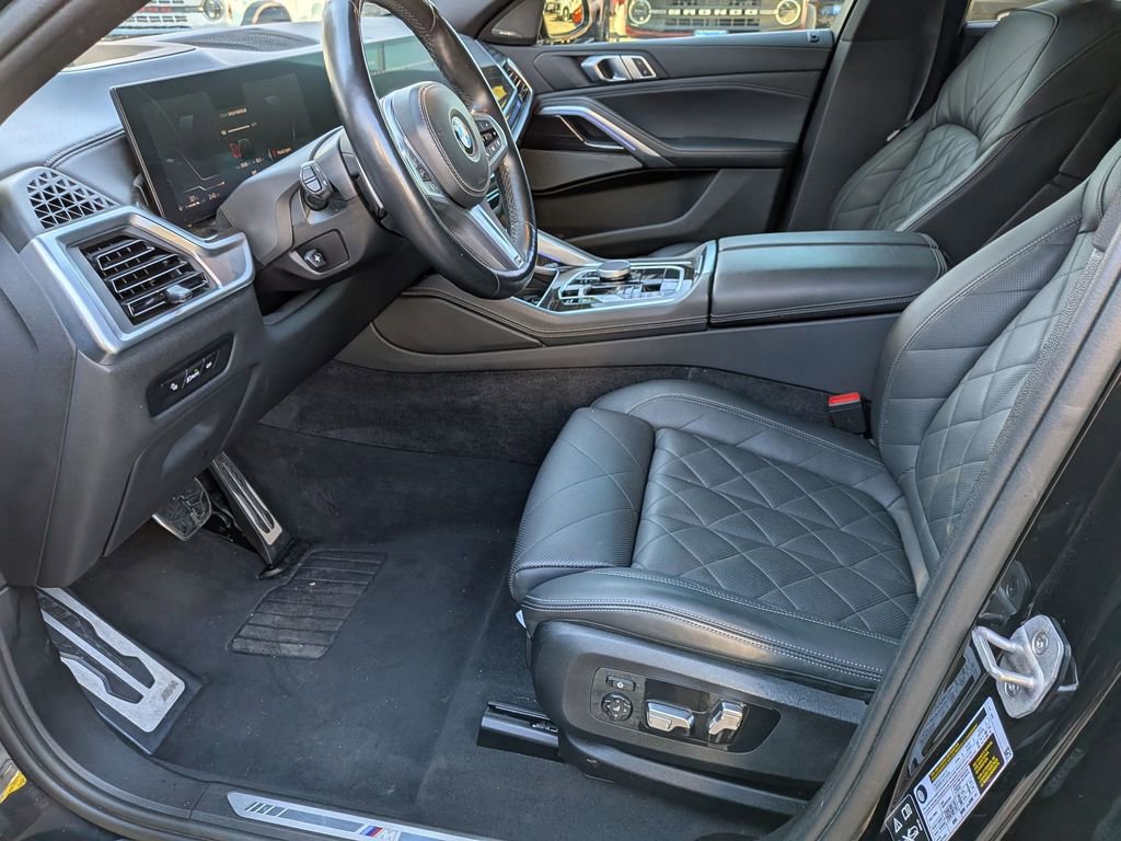 Used 2024 BMW X6 xDrive40i image 10