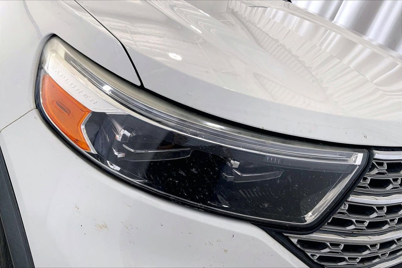 Used 2020 Ford Explorer Limited RWD image 12