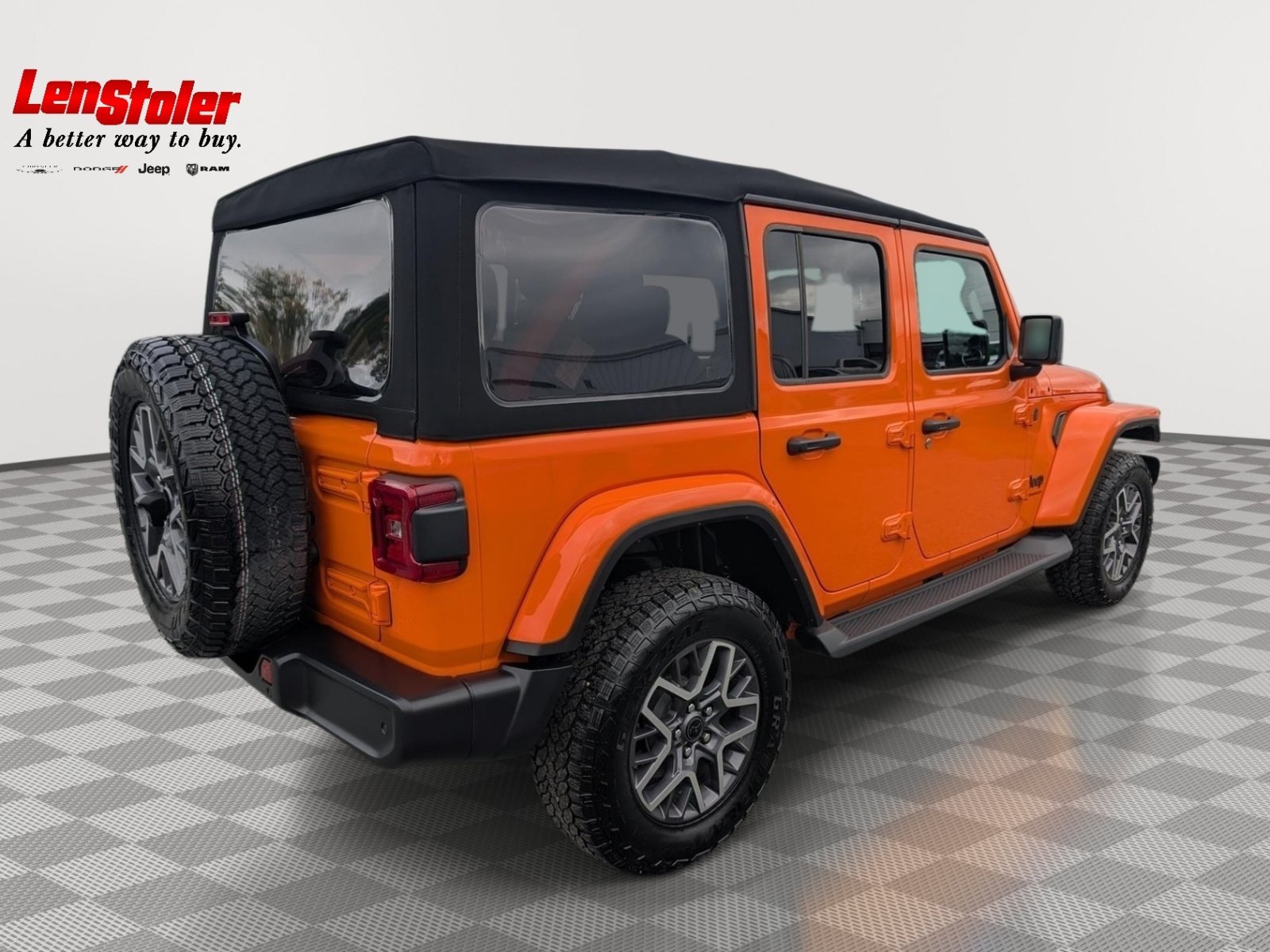 Used 2025 Jeep Wrangler Unlimited Sahara AWD/4WD image 5