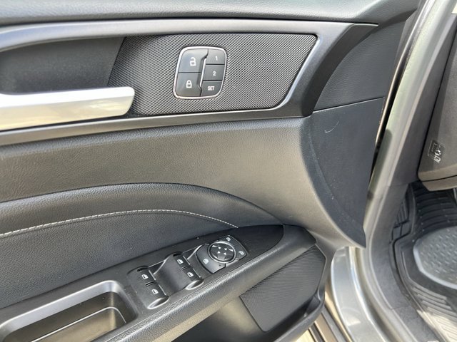 Used 2019 Ford Fusion Titanium FWD image 24