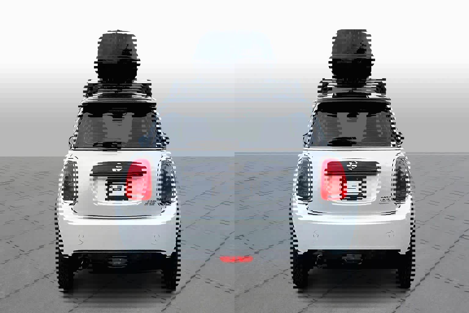 Used 2016 MINI Cooper 2-Door Hardtop image 5