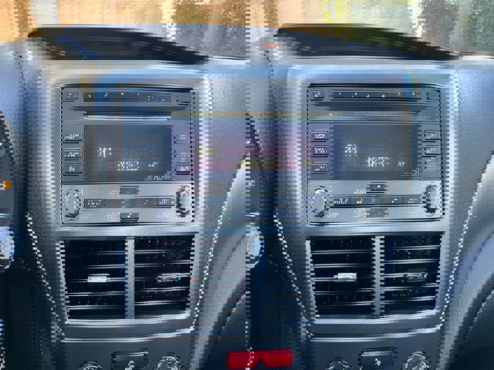 Used 2011 Subaru Impreza 2.5i image 26