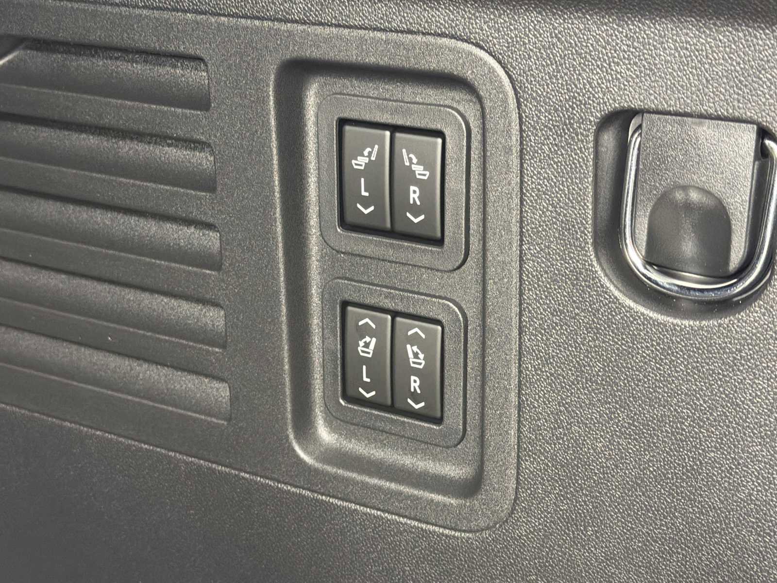 New 2026 Buick Enclave Sport Touring w/ Power Package image 18