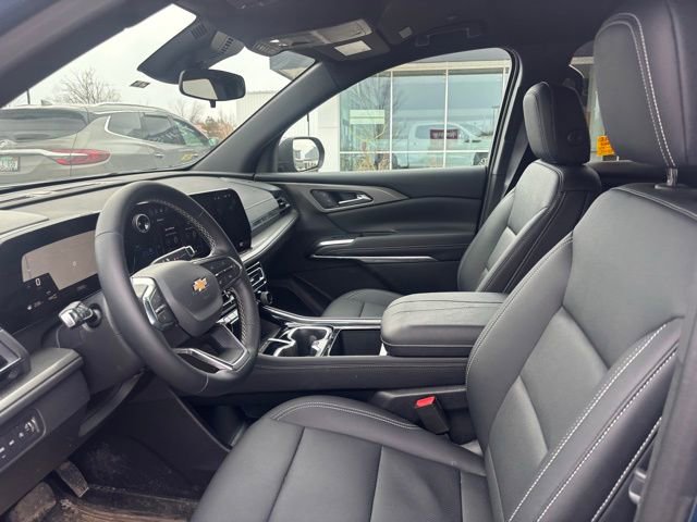 Used 2025 Chevrolet Traverse LT w/ Driver Confidence Package image 10