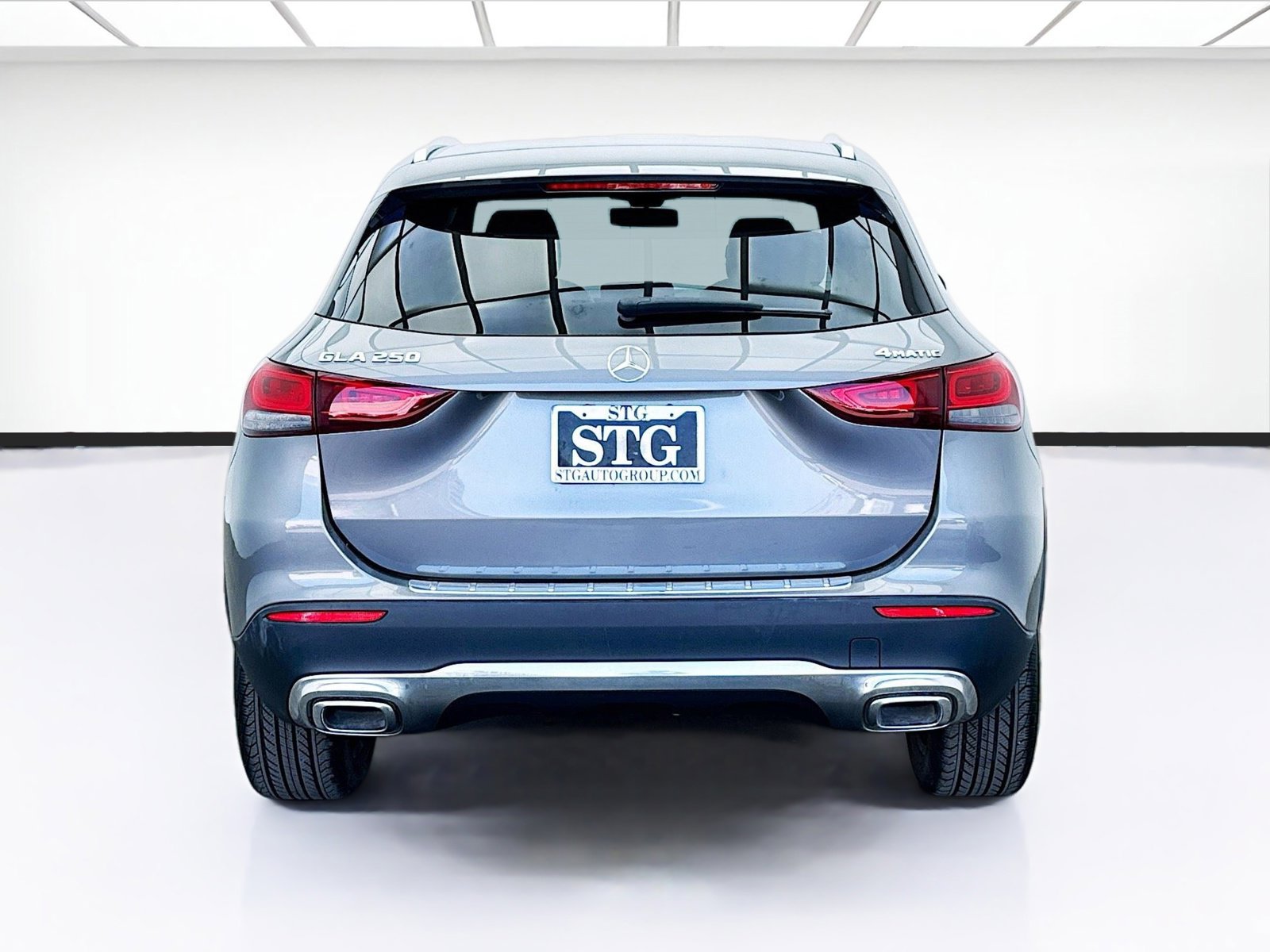 Used 2023 Mercedes-Benz GLA 250 4MATIC w/ Premium Package image 5