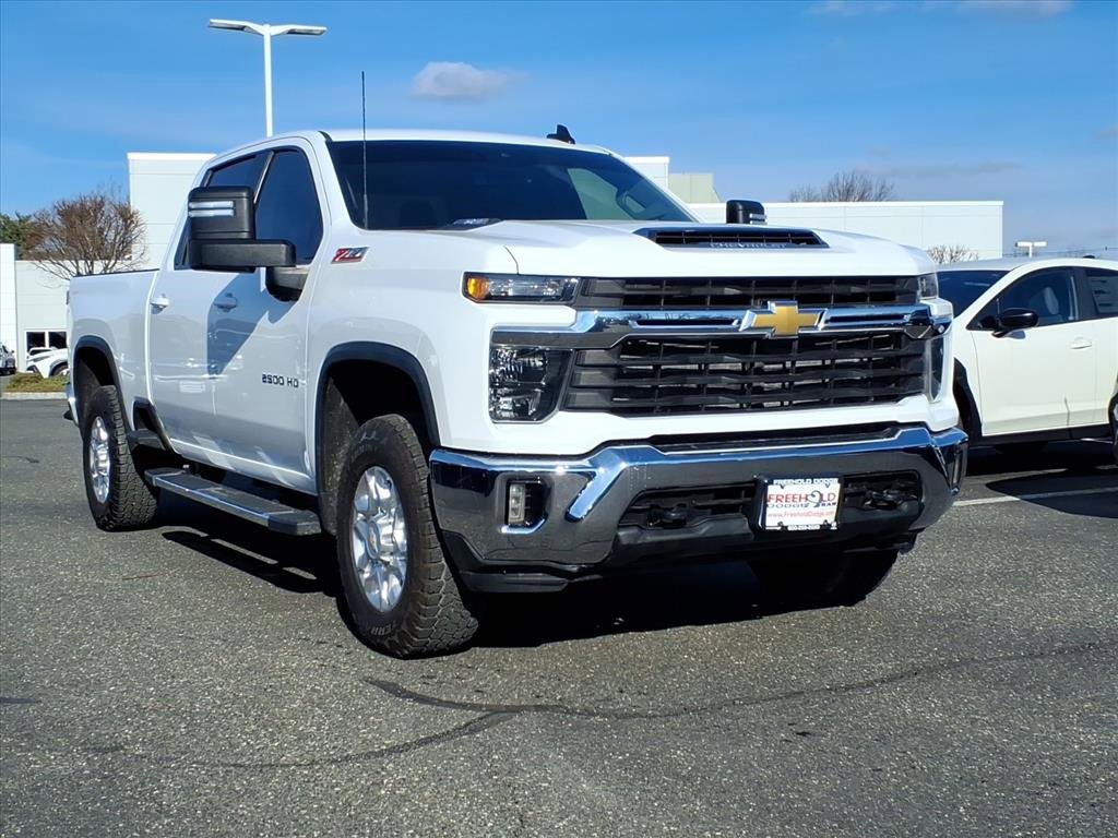 Used 2024 Chevrolet Silverado 2500 LT