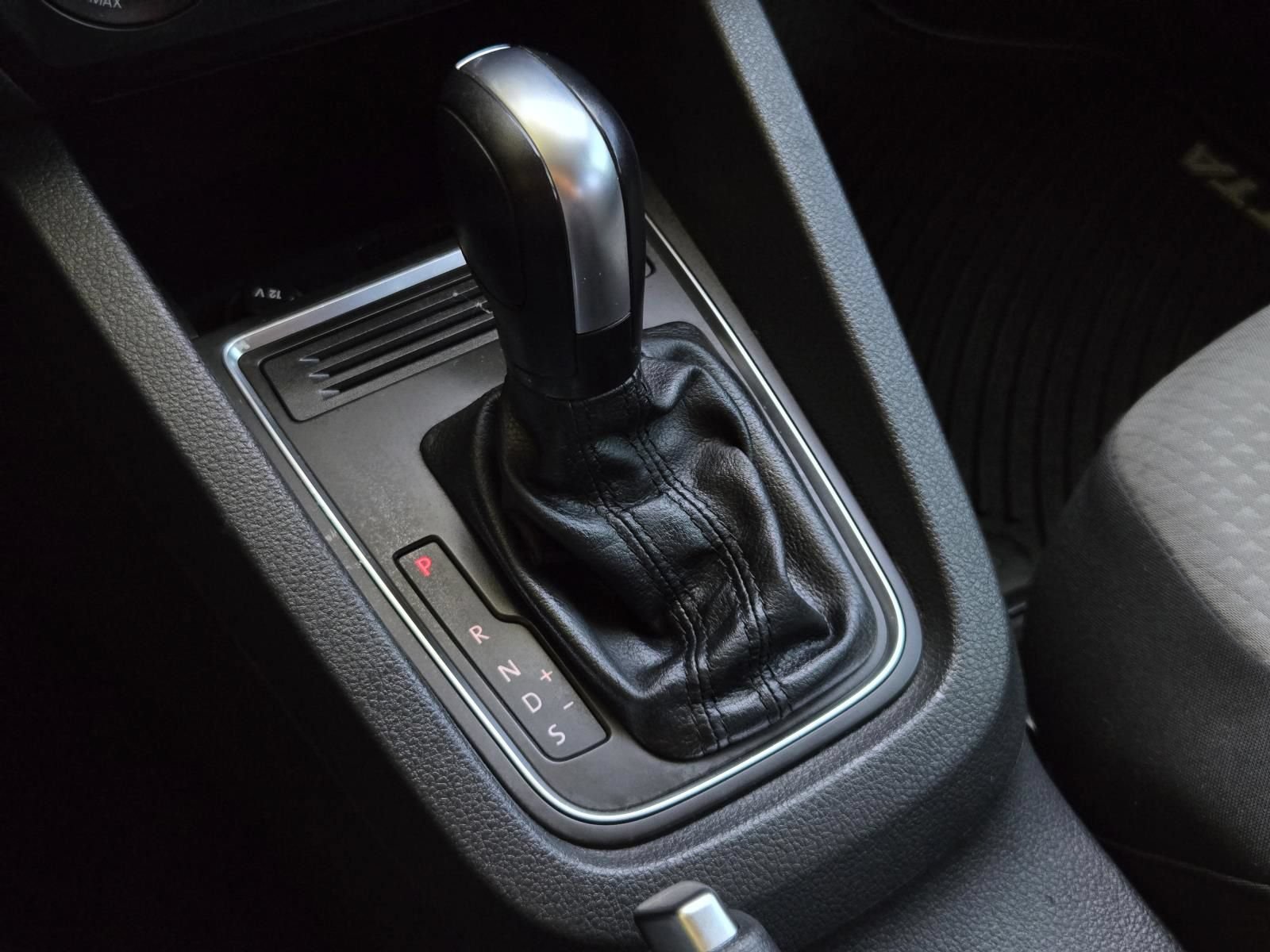 Used 2018 Volkswagen Jetta S FWD image 28