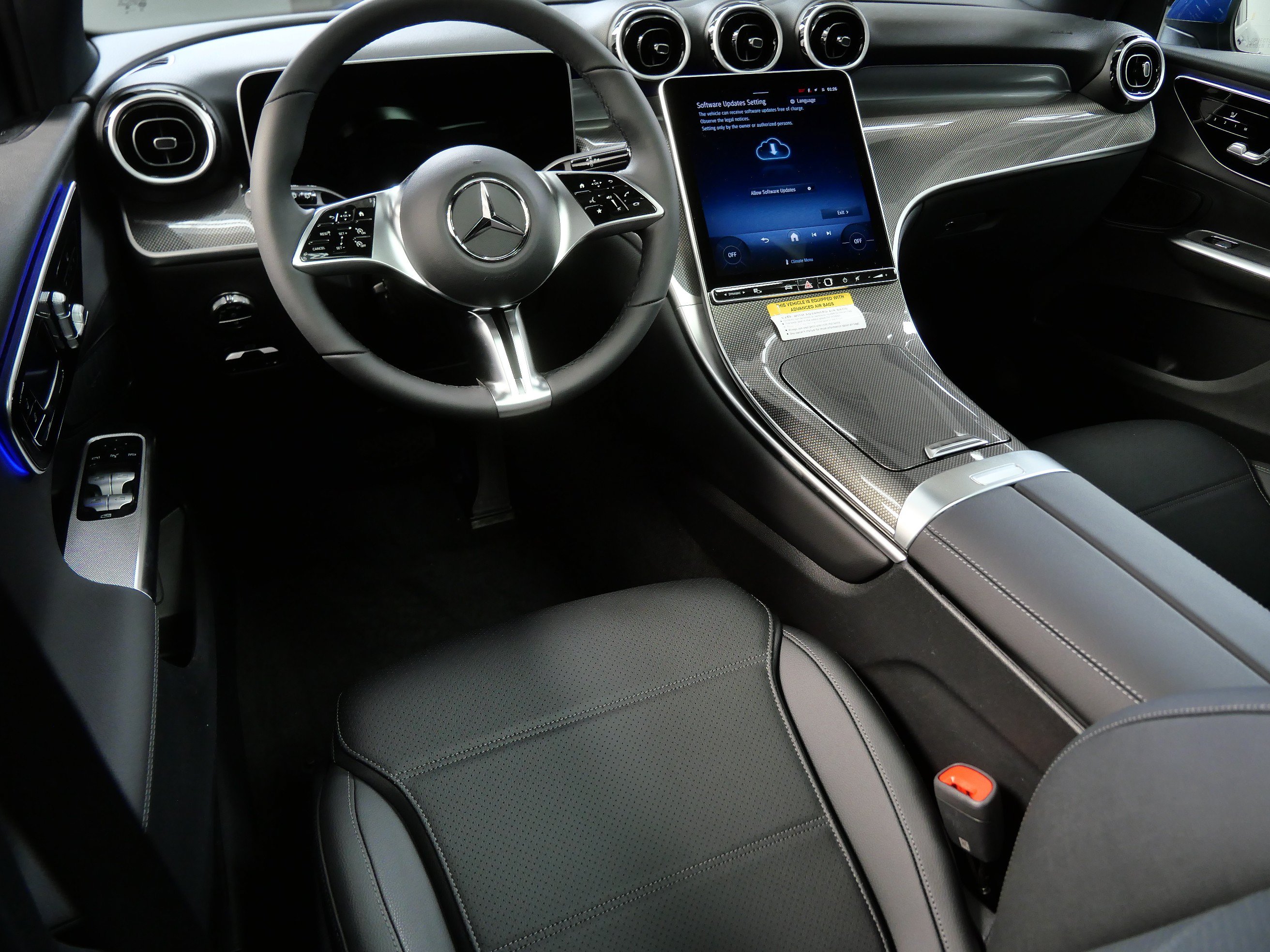 New 2026 Mercedes-Benz GLC 300 4MATIC image 2
