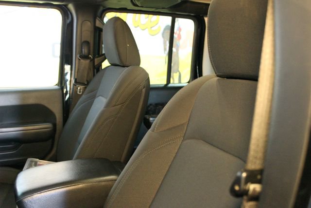 Used 2019 Jeep Wrangler Unlimited Sport w/ Cold Weather Group image 16