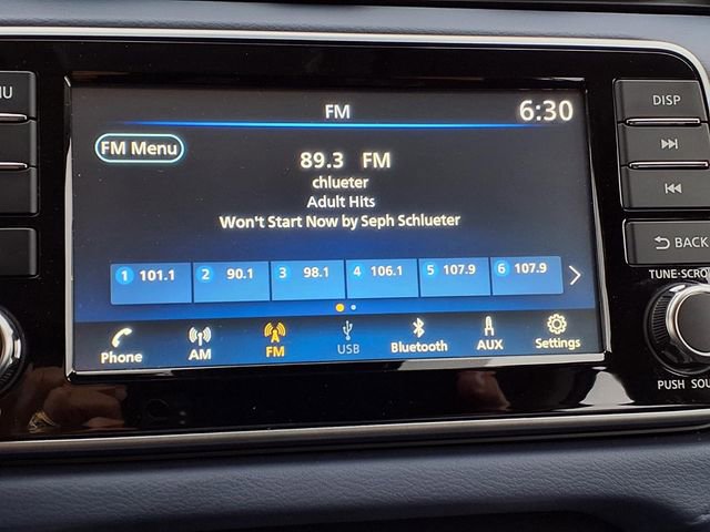 Used 2024 Nissan Versa SV w/ Trunk Package image 18