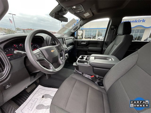 Used 2025 Chevrolet Silverado 2500 Custom w/ Custom Convenience Package image 15