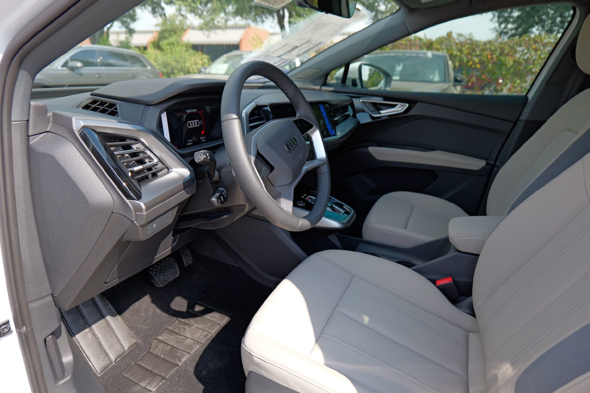 New 2026 Audi Q4 e-tron Premium Plus image 8