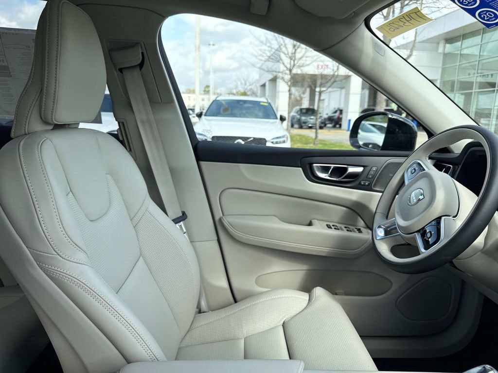 New 2026 Volvo XC60 T8 Ultra w/ Protection Package Premier AWD/4WD image 15