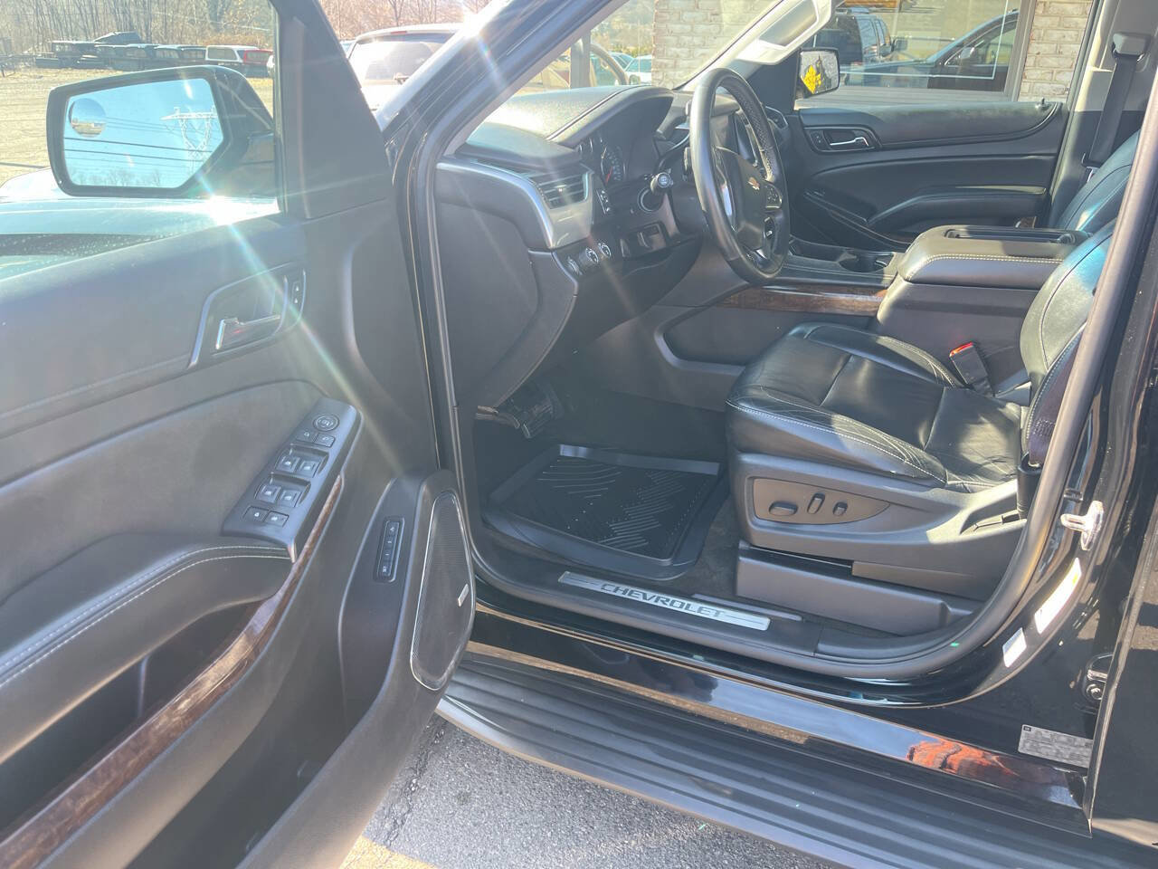Used 2017 Chevrolet Tahoe LT image 13