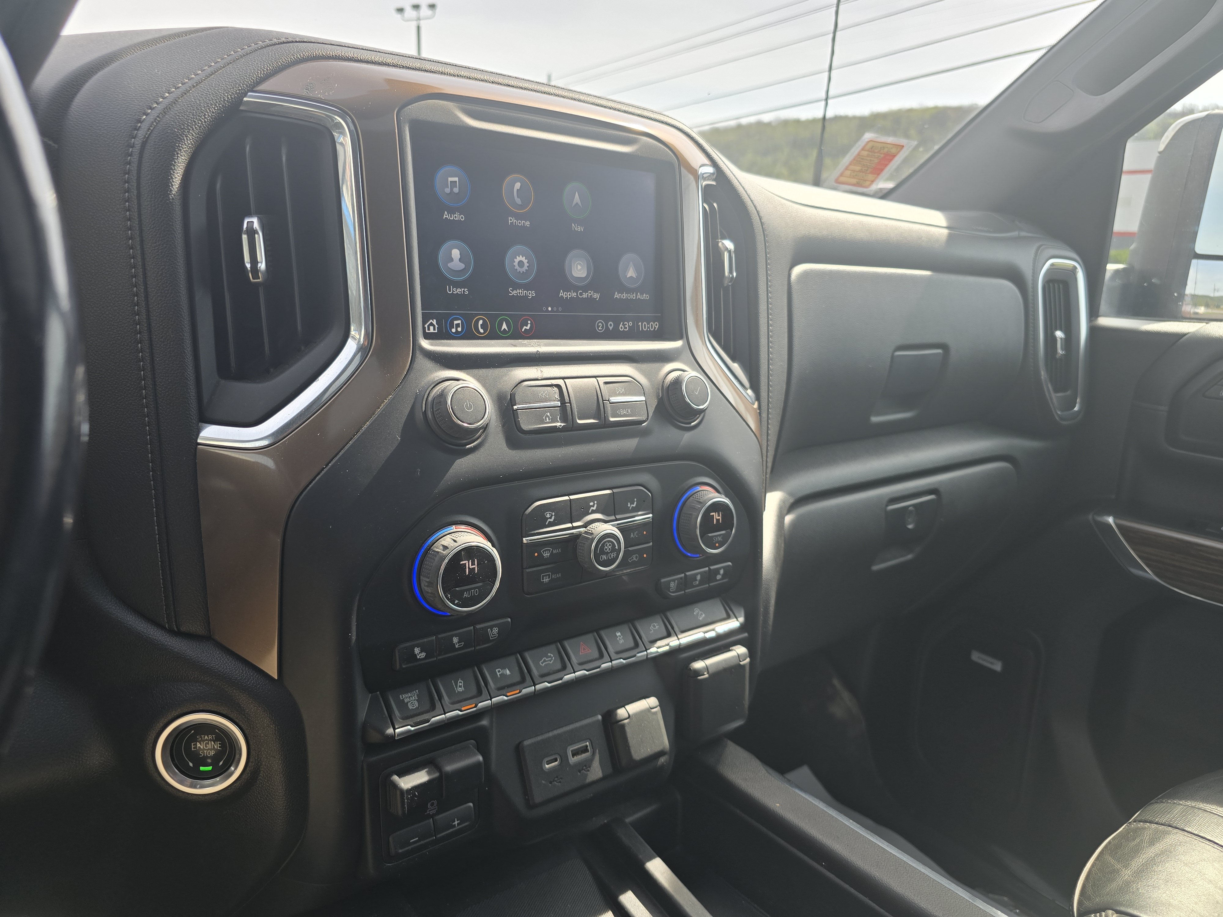 Used 2022 Chevrolet Silverado 2500 High Country w/ Z71 Off-Road Package AWD/4WD image 23