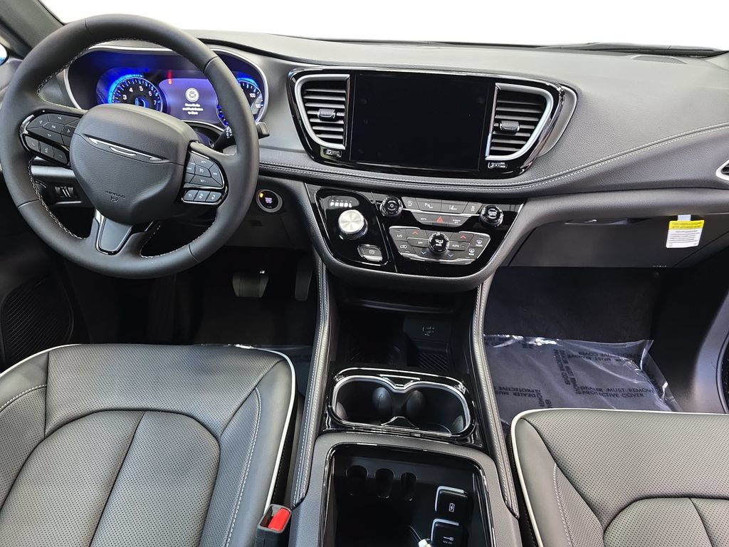 New 2027 Chrysler Pacifica Limited FWD image 37
