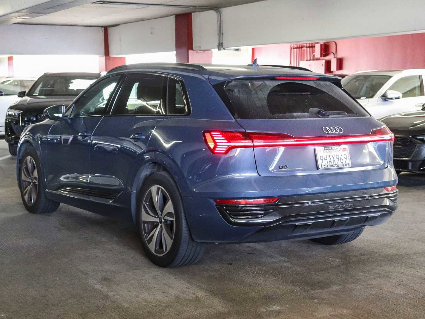 Used 2024 Audi Q8 e-tron Premium AWD/4WD image 2