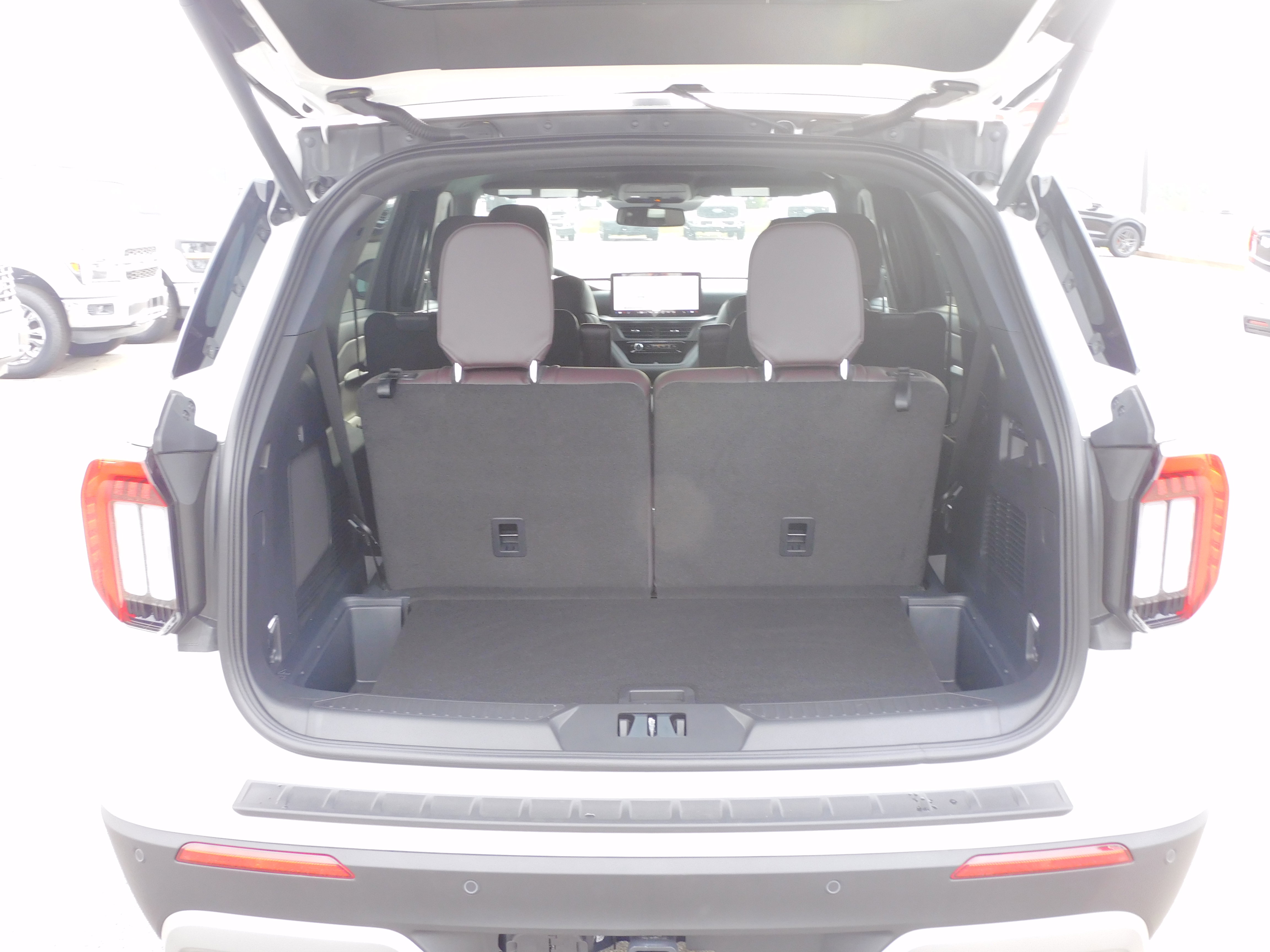 New 2025 Ford Explorer Platinum image 7