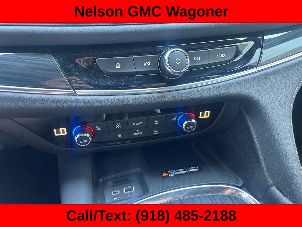 Used 2022 Buick Enclave Essence w/ Experience Buick Package FWD image 15