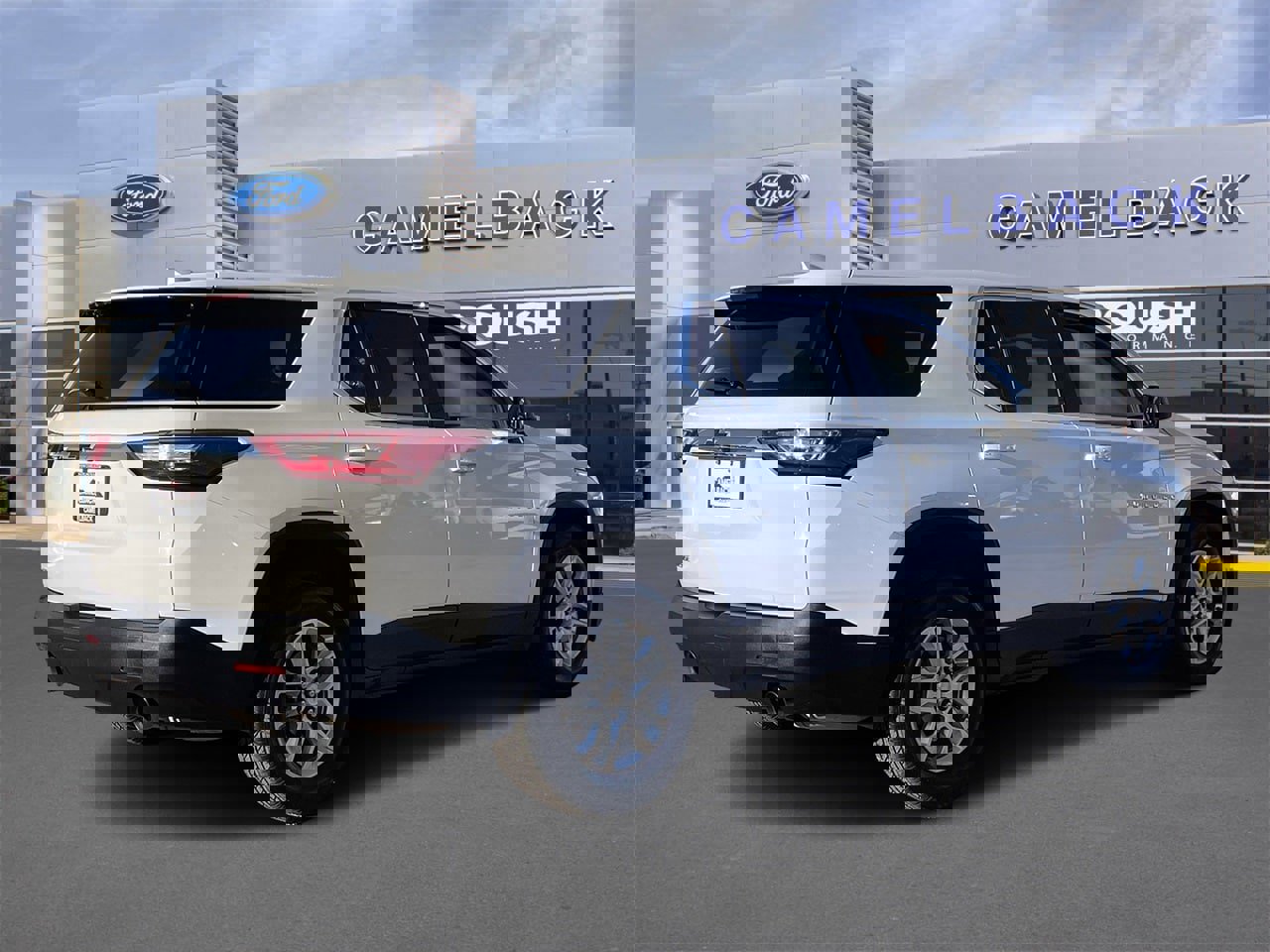 Used 2020 Chevrolet Traverse LS image 5