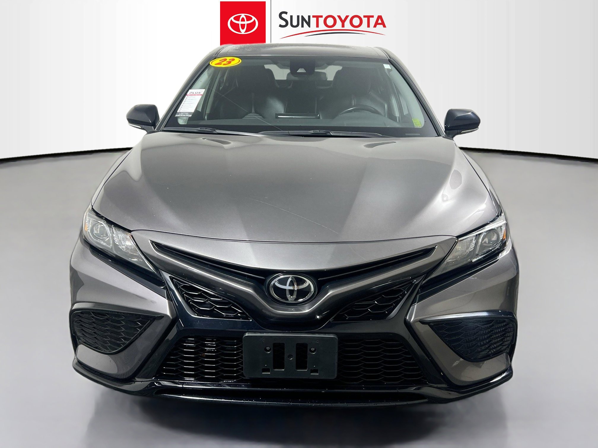 Used 2023 Toyota Camry SE image 10