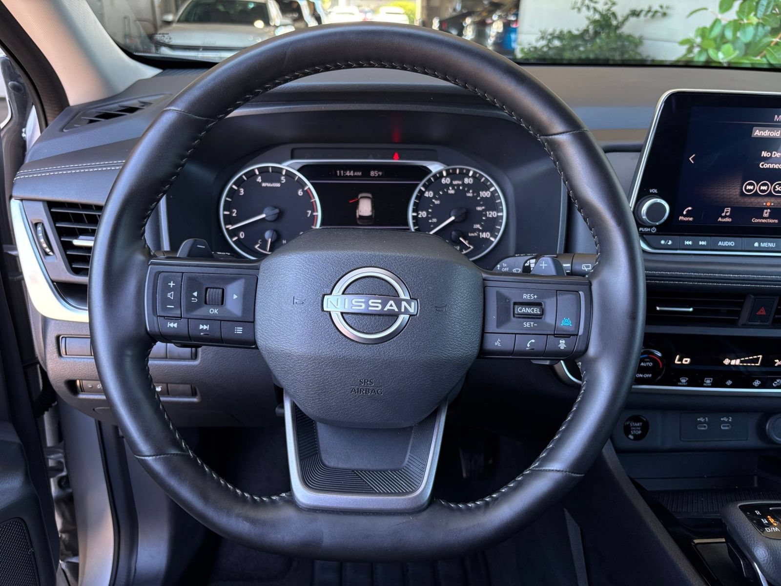 Used 2025 Nissan Rogue SV FWD image 30