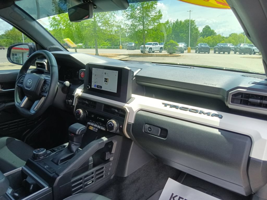 Used 2024 Toyota Tacoma TRD Off-Road w/ TRD Off Road Upgrade Package AWD/4WD image 32