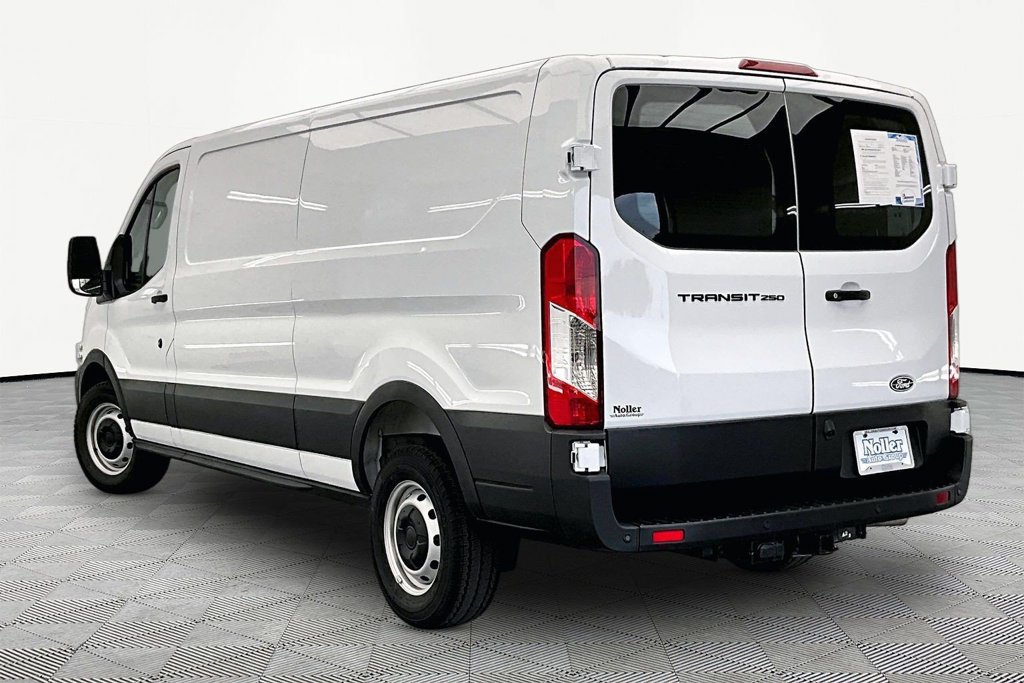 Used 2026 Ford Transit 250 Low Roof w/ Load Area Protection Package RWD image 13