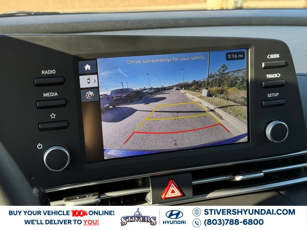 Certified 2026 Hyundai Elantra SE FWD image 3