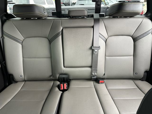 Used 2025 Chevrolet Colorado ZR2 image 35