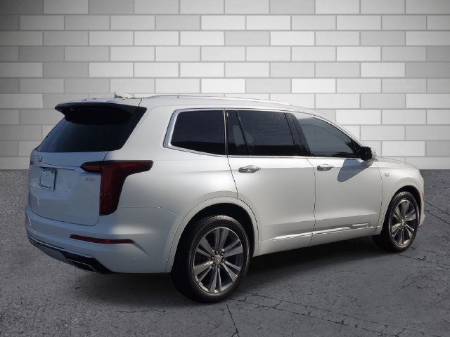 Certified 2022 Cadillac XT6 Premium Luxury w/ Technology Package AWD/4WD image 5
