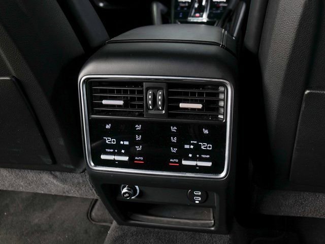 Used 2021 Porsche Cayenne Turbo S image 25