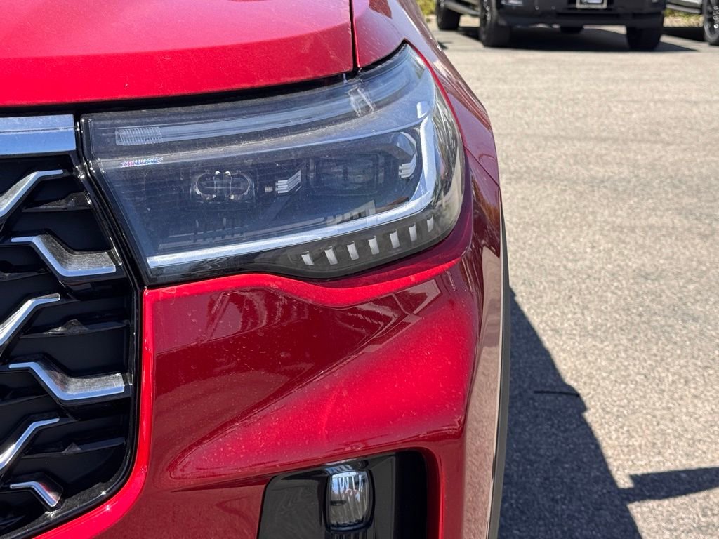 New 2026 Ford Explorer Platinum image 8