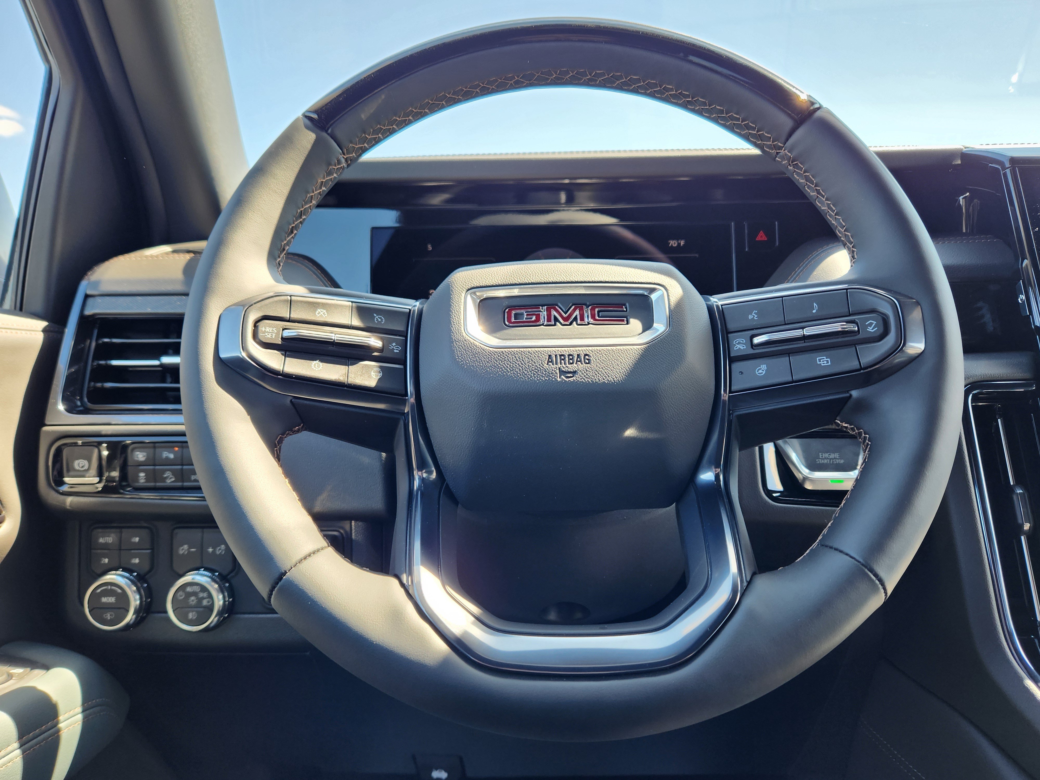 New 2026 GMC Yukon XL AT4 w/ AT4 Premium Plus Package AWD/4WD image 15