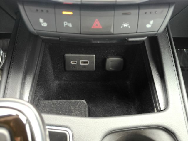 Used 2021 Cadillac XT4 Premium Luxury w/ Cold Weather Package image 13