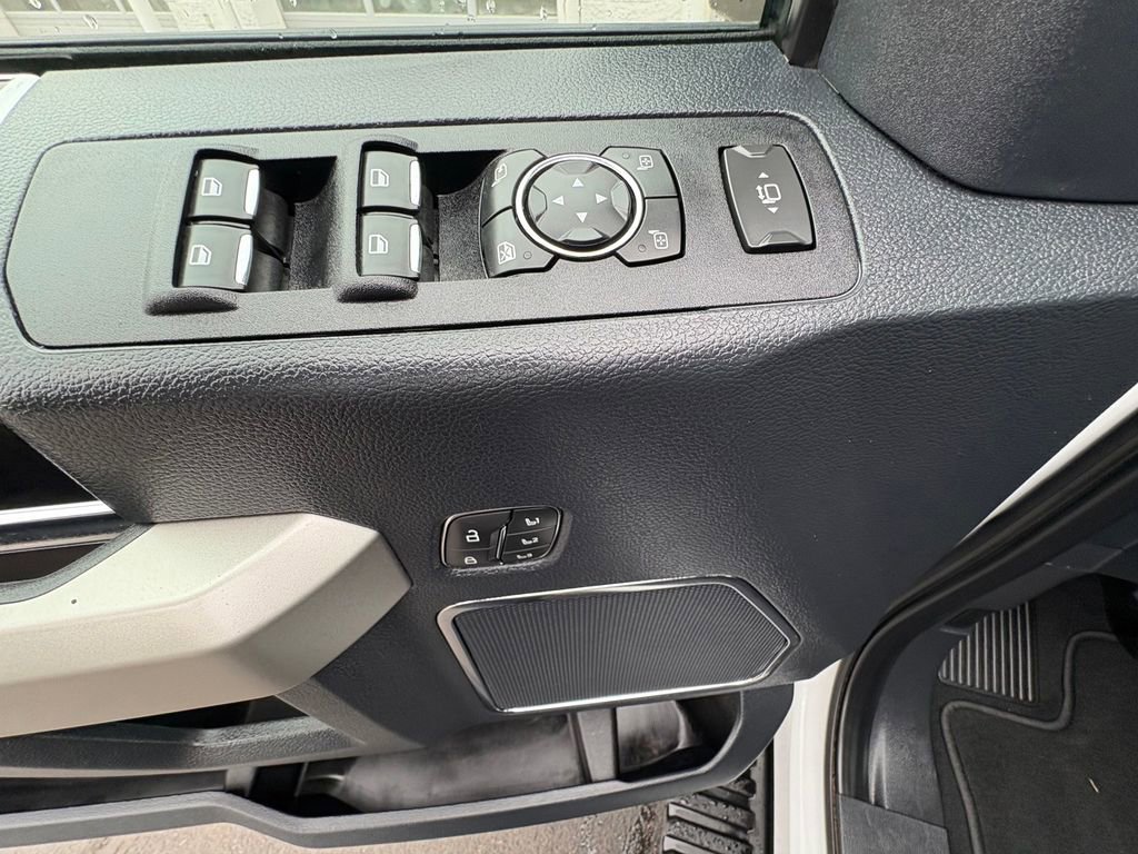 Certified 2022 Ford F350 Lariat w/ Lariat Ultimate Package image 21