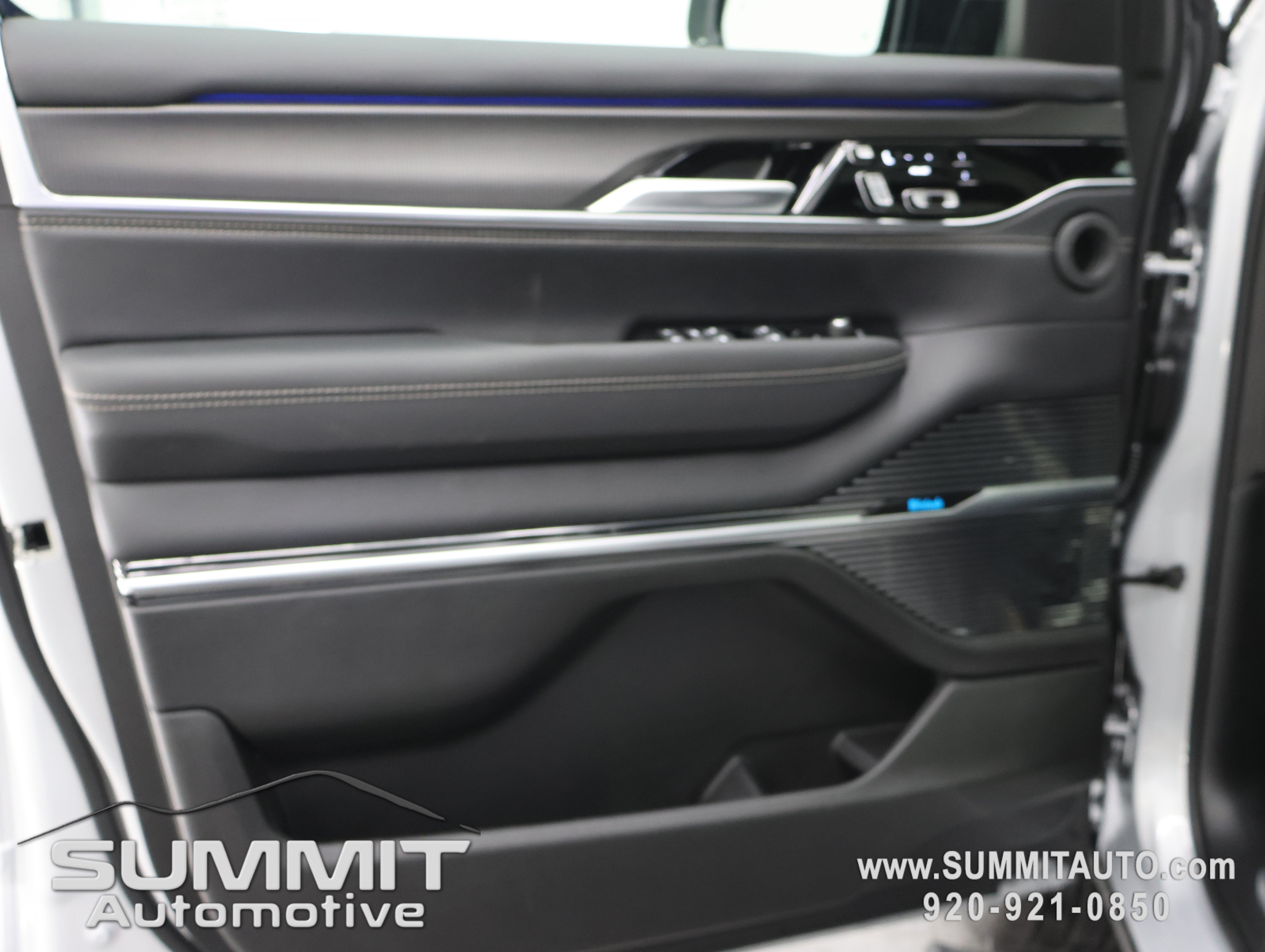New 2026 Jeep Grand Wagoneer L Summit w/ Premium Group III AWD/4WD image 48